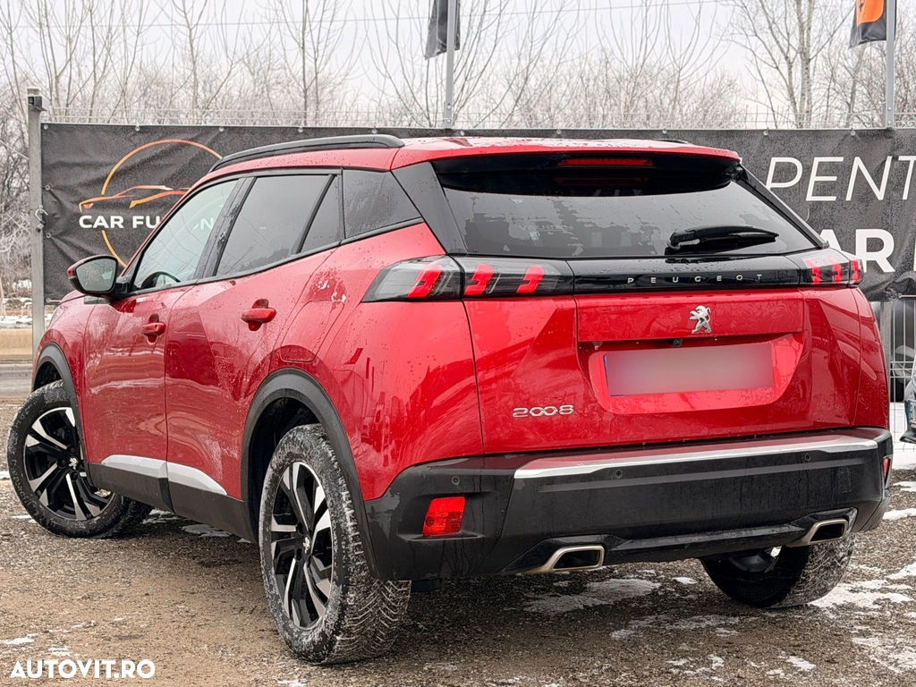 Peugeot 2008 PureTech 130 EAT8 Allure Pack