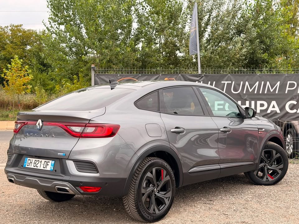 Renault Arkana E-Tech RS Line