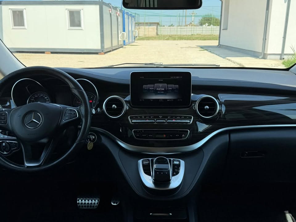 Mercedes-Benz V-Class | 2016/05 | 271.000 km | Pachet Opțiuni Premium (4 Butoane)