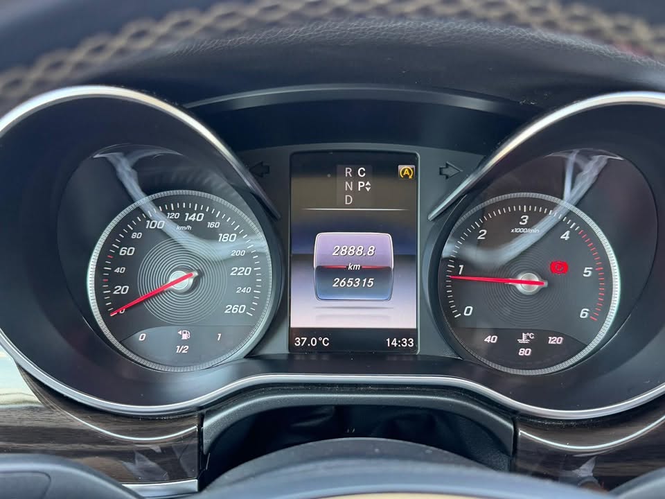 Mercedes-Benz V-Class | 2016/05 | 271.000 km | Pachet Opțiuni Premium (4 Butoane)