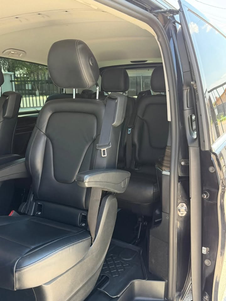 Mercedes-Benz V-Class | 2016/05 | 271.000 km | Pachet Opțiuni Premium (4 Butoane)