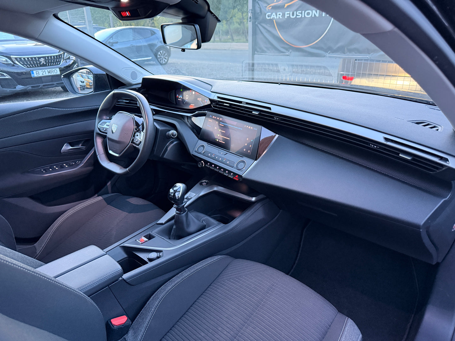 Peugeot 308  1,2 benzina 130 cai!