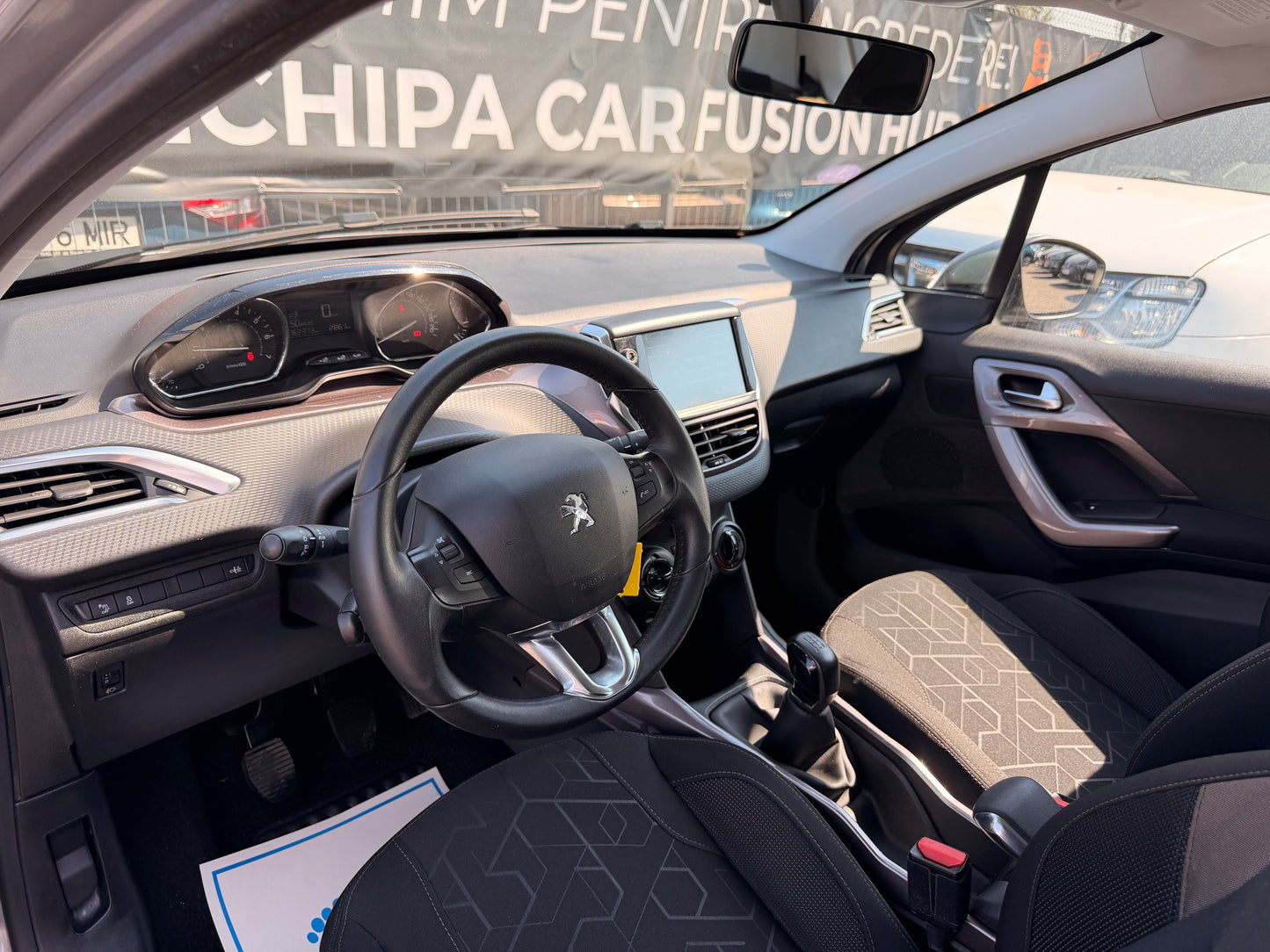 Vindem peugeot 2008 in stare perfecta