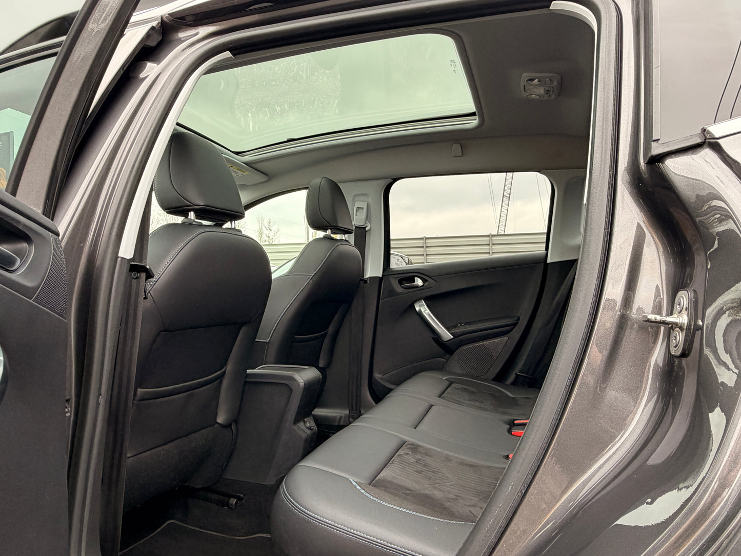 Peugeot 2008 peugeot 2008 automat garantie 1 an de zile camera marsalier !