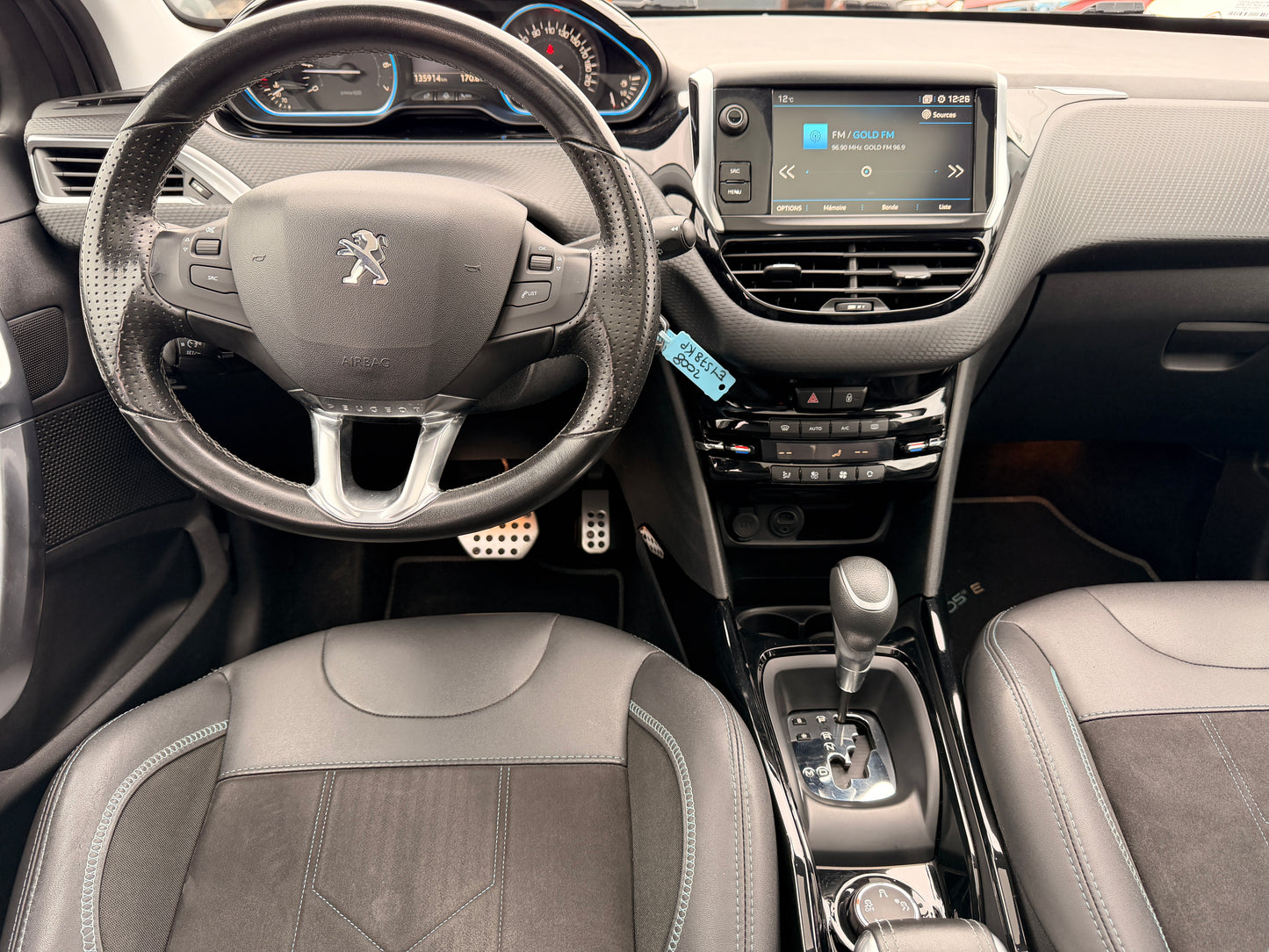 Peugeot 2008 peugeot 2008 automat garantie 1 an de zile camera marsalier !