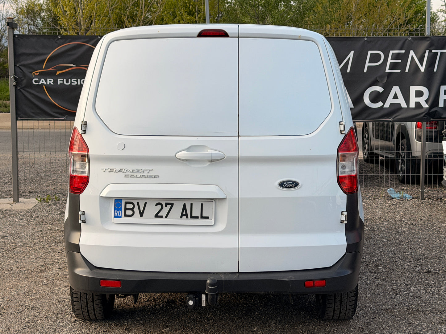 Ford Courier